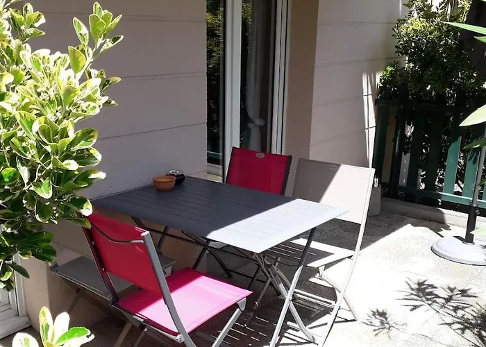 T2 Calme Proche Plages Et Commerces Et 2 Velos Apartment *